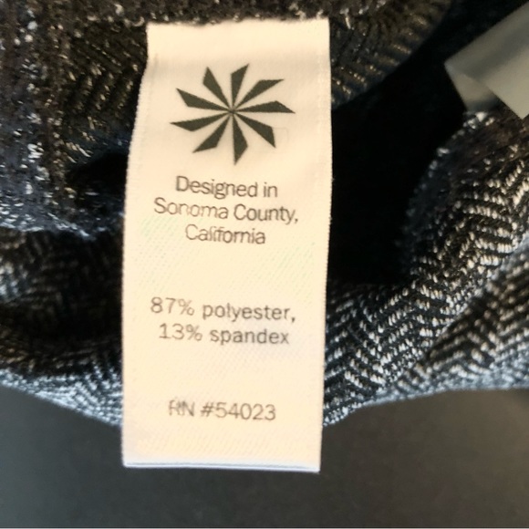 Athleta Pocket Leggings Chevron Herringbone Gray Women's Size XS - Picture 11 of 12